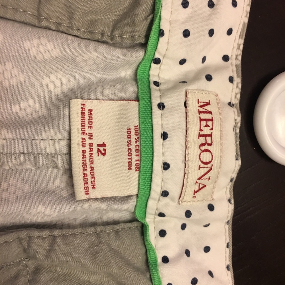 EUC Women’s Size 12 patterned shorts - Picture 3 of 5